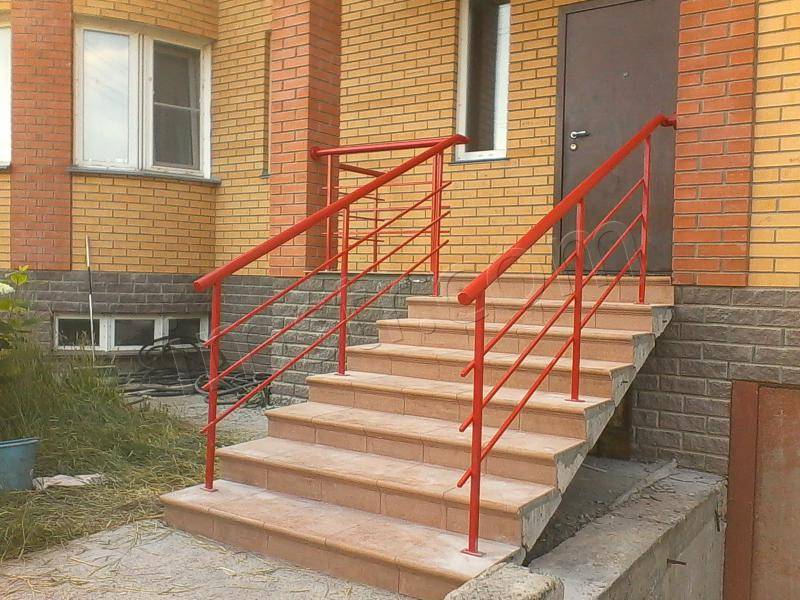 Перила эконом с круглым поручнем с полимерным покрытием Перила эконом с круглым поручнем с полимерным покрытием